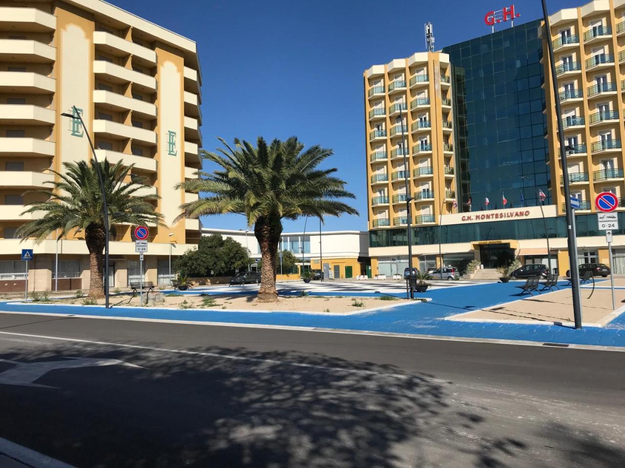 Grand Hotel Montesilvano Marina Exteriör bild