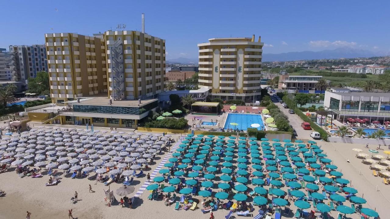 Grand Hotel Montesilvano Marina Exteriör bild